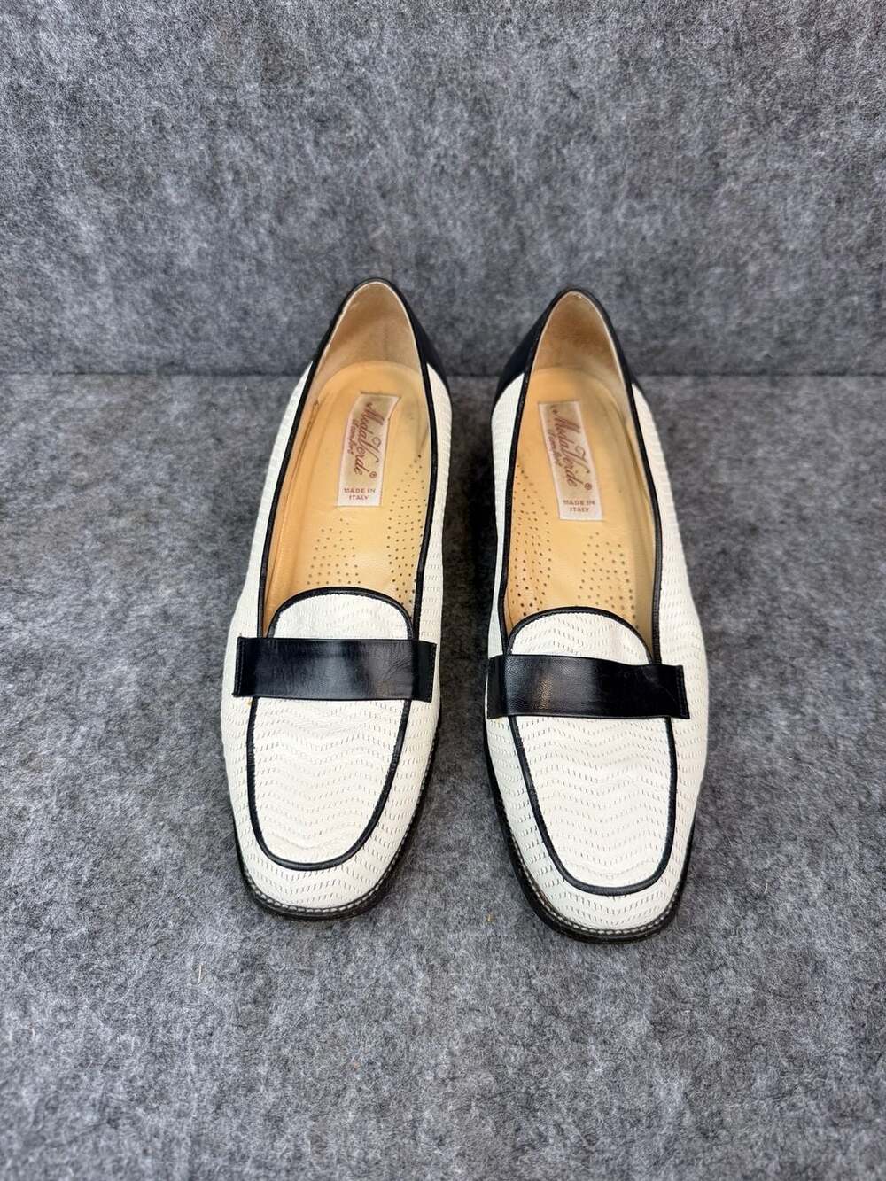 Moda Verde Loafers Size 8.5 White Black Leather Block Heel Made in Italy
